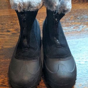 Itasca zip up winter boot